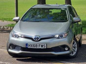 (68) - 1.8 VVT-h Icon Tech CVT Euro 6 (s/s) 5dr