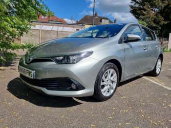Used Toyota Auris 2019 for sale - 74554203: Photo