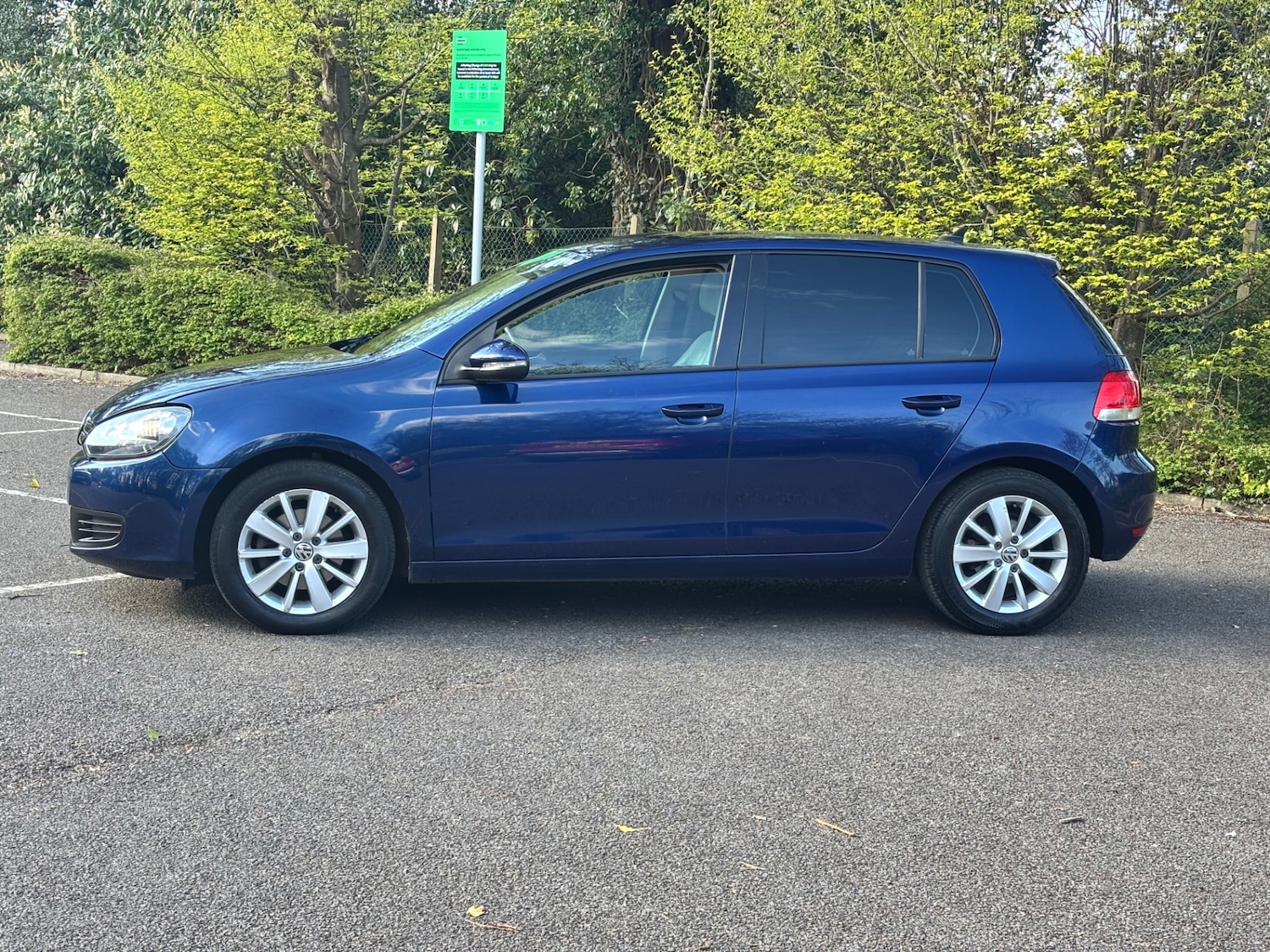 Used Volkswagen Golf 2010 for sale - 78112391: Photo 4