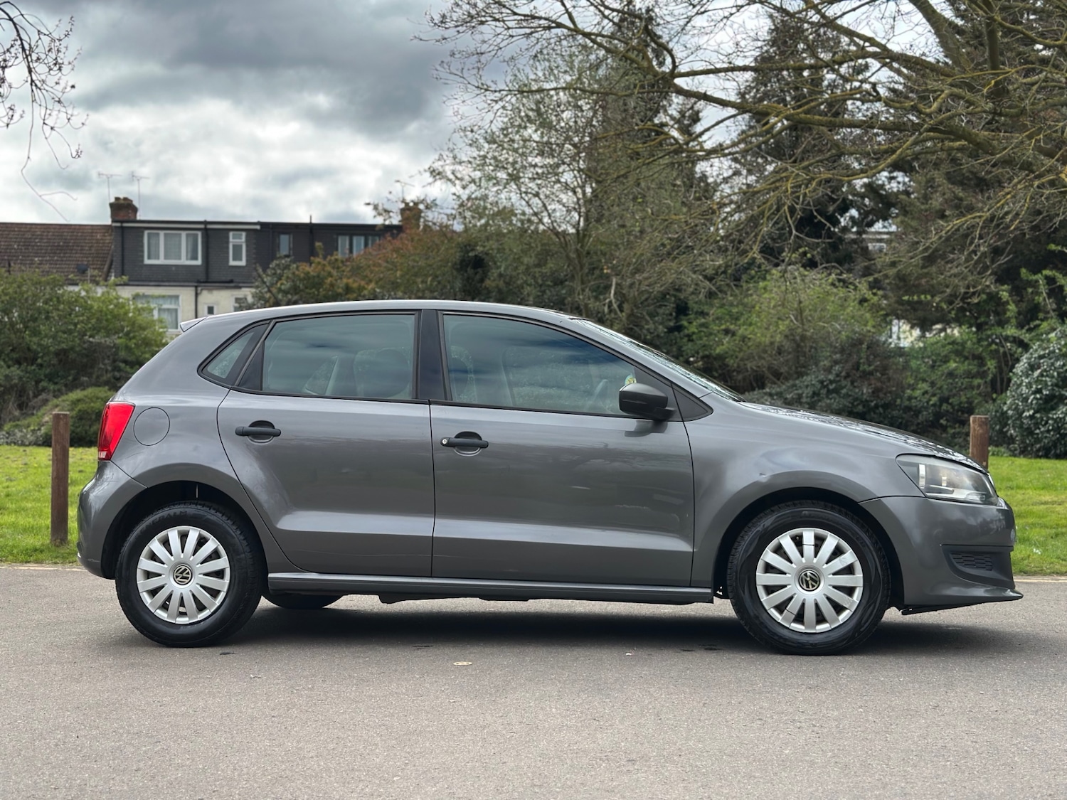 Used Volkswagen Polo 2010 for sale - 78107302: Photo 2