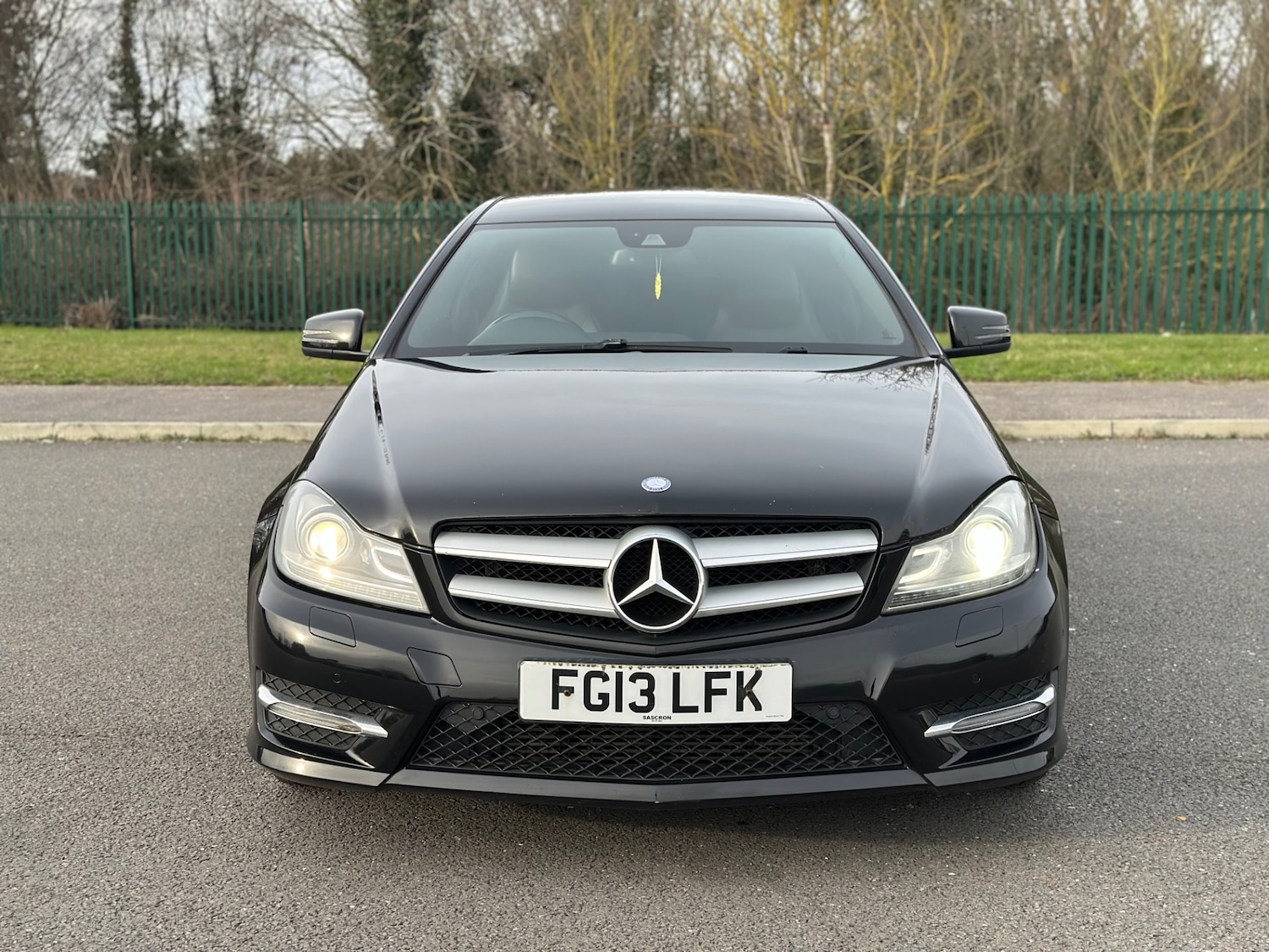 Used Mercedes-Benz C Class 2013 for sale - 77590012: Photo 2