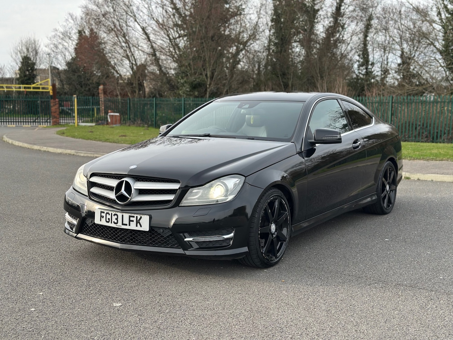 Used Mercedes-Benz C Class 2013 for sale - 77590012: Photo 3