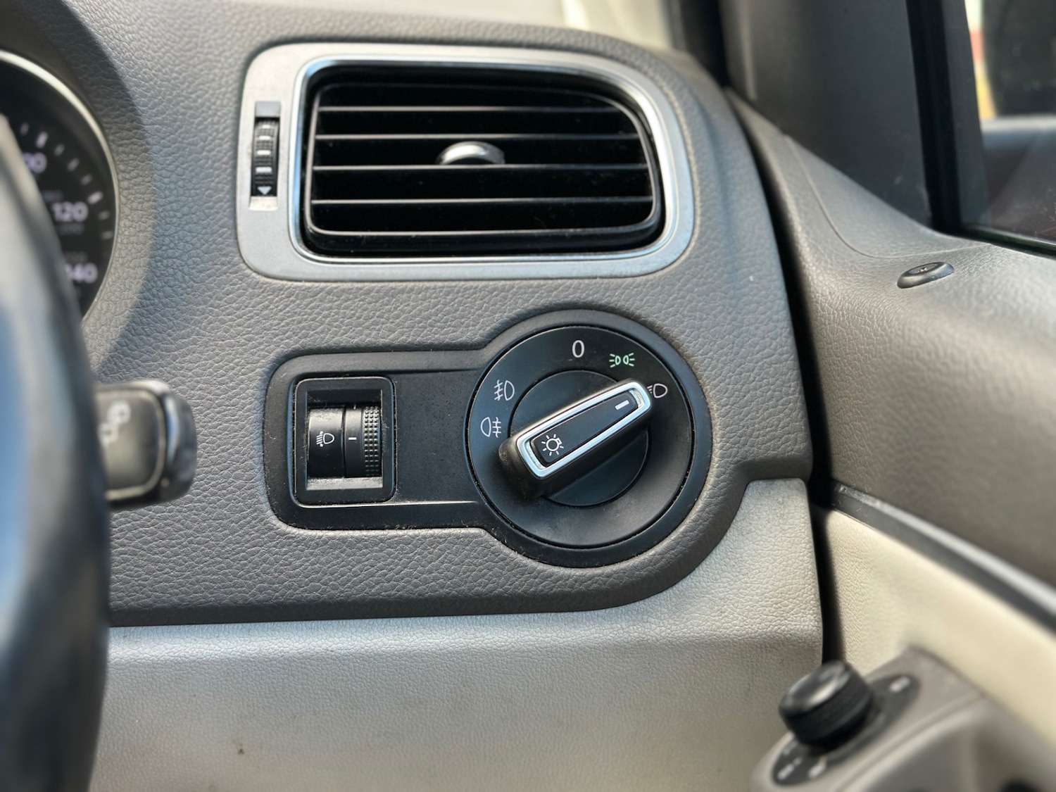 Used Volkswagen Polo 2017 for sale - 77379469: Photo 15