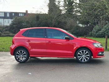 Used Volkswagen Polo 2017 for sale - 77379469: Photo