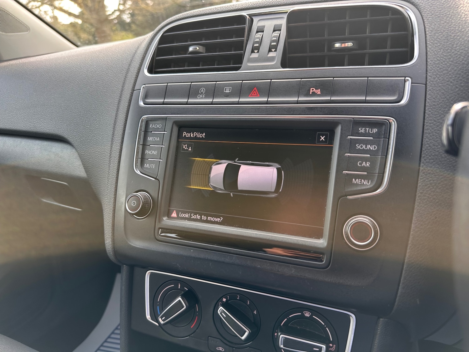 Used Volkswagen Polo 2015 for sale - 78092955: Photo 17