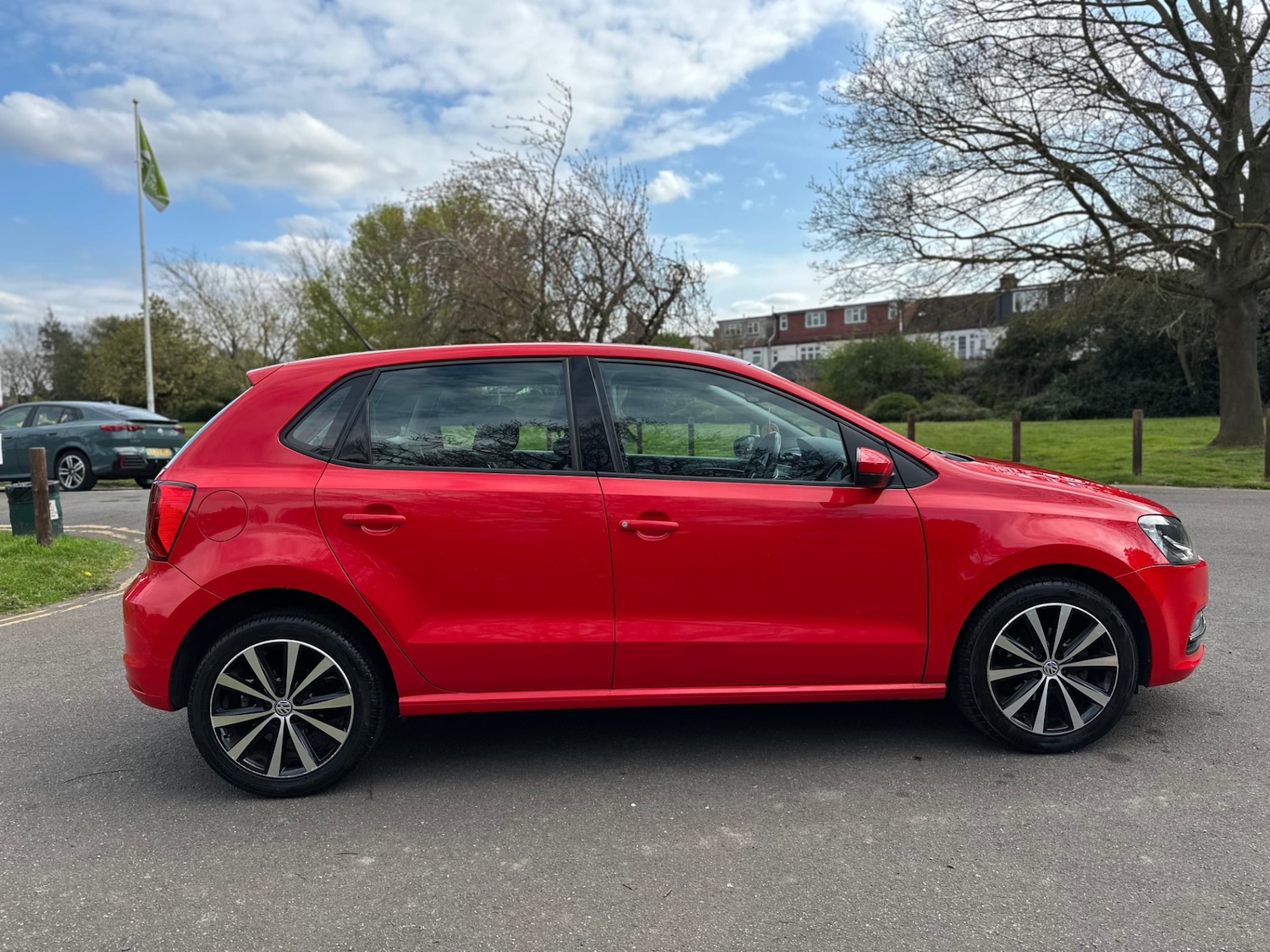 Used Volkswagen Polo 2015 for sale - 78092955: Photo 6