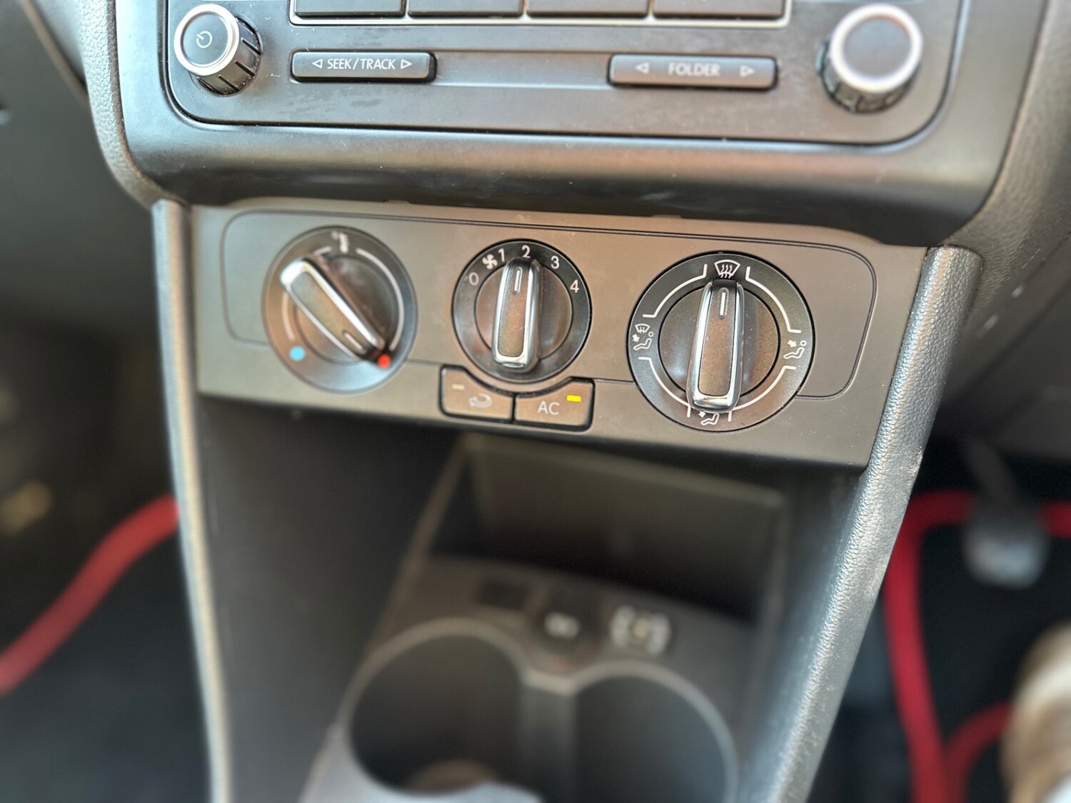 Used Volkswagen Polo 2011 for sale - 77682058: Photo 14