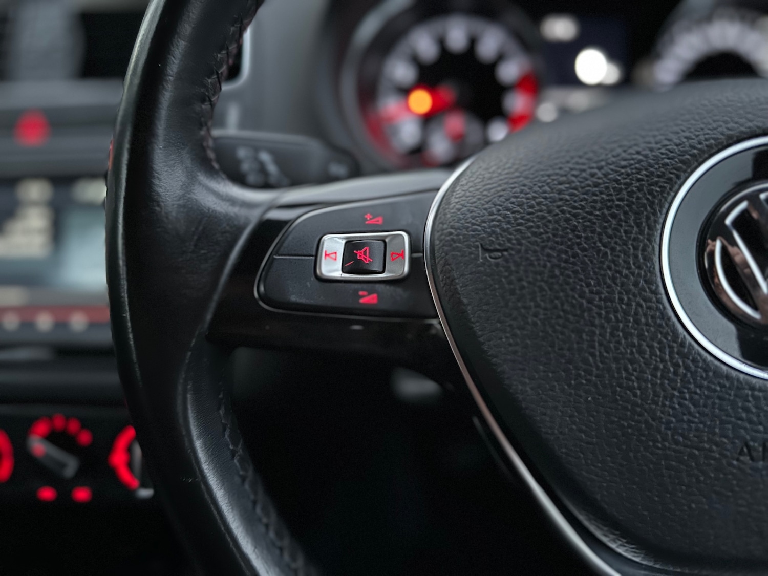 Used Volkswagen Polo 2014 for sale - 77906309: Photo 14