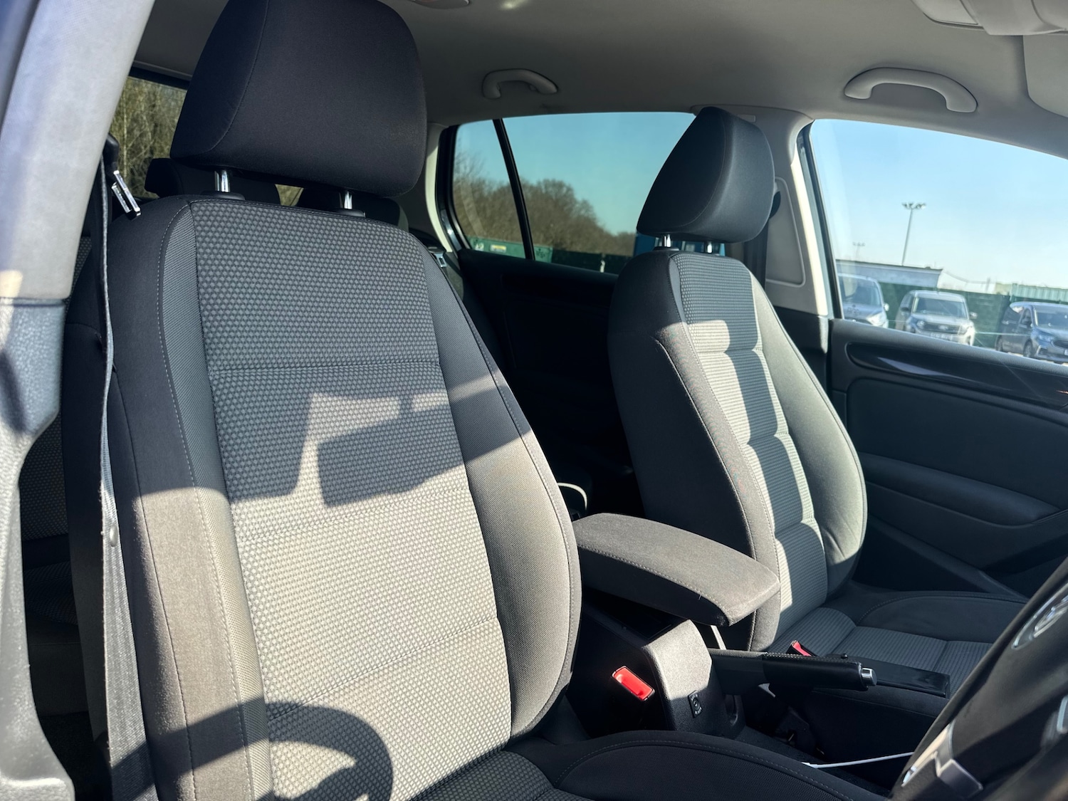 Used Volkswagen Golf 2011 for sale - 77791210: Photo 10