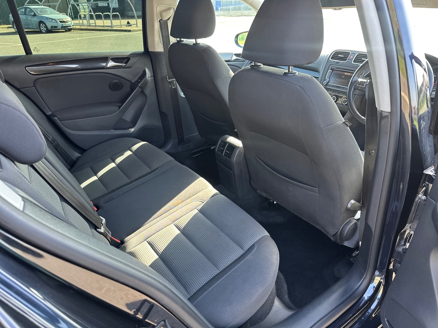 Used Volkswagen Golf 2011 for sale - 77791210: Photo 11