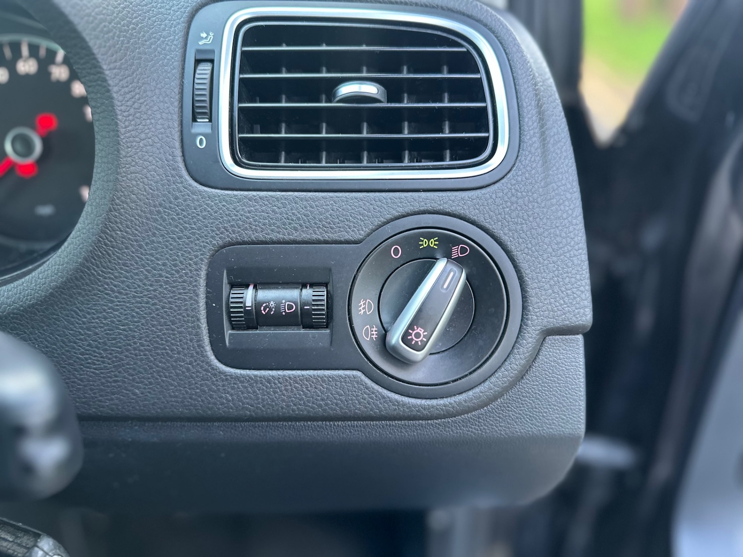 Used Volkswagen Polo 2012 for sale - 77354998: Photo 15