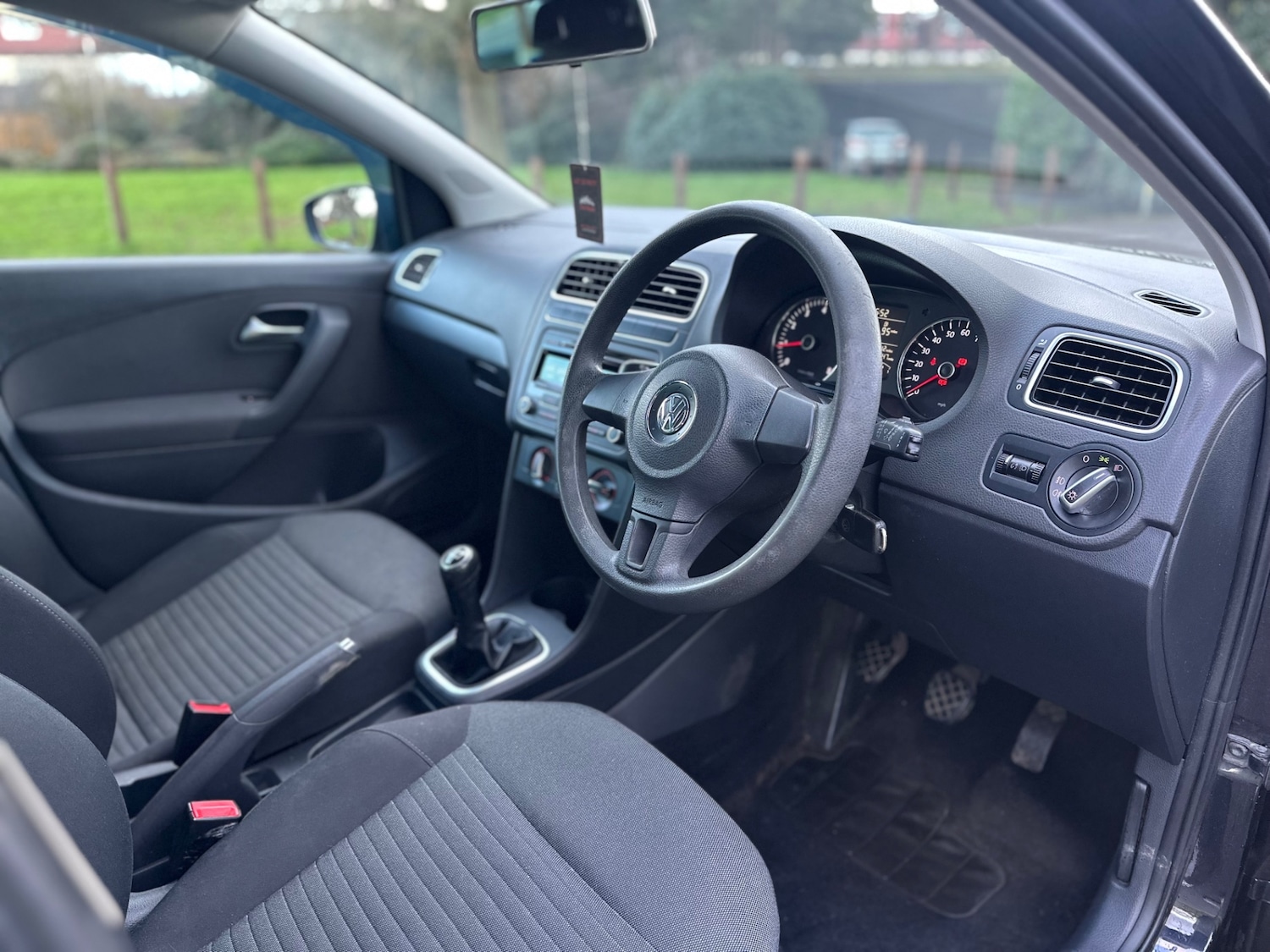 Used Volkswagen Polo 2012 for sale - 77354998: Photo 9