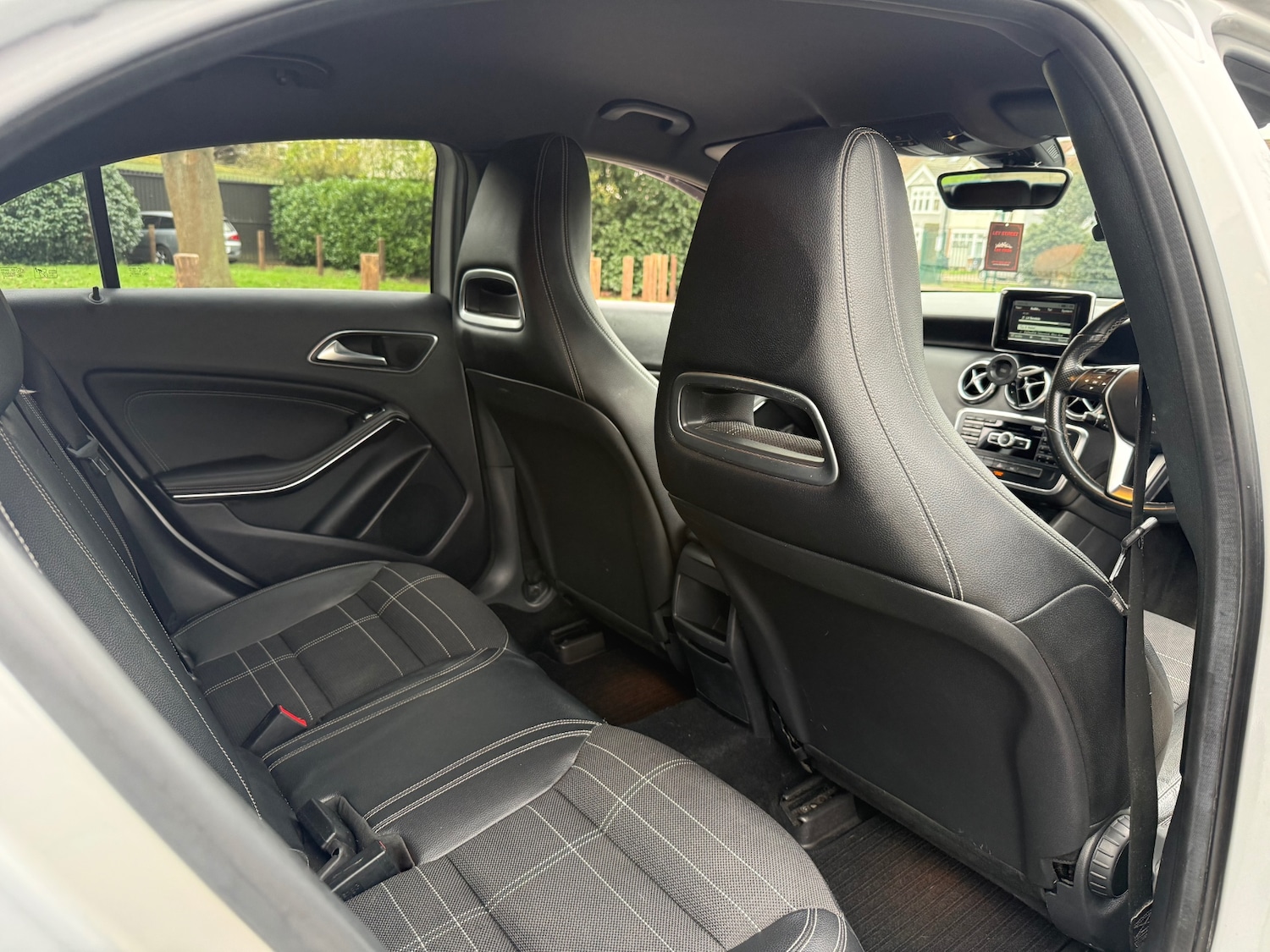 Used Mercedes-Benz A-Class 2014 for sale - 77324747: Photo 11