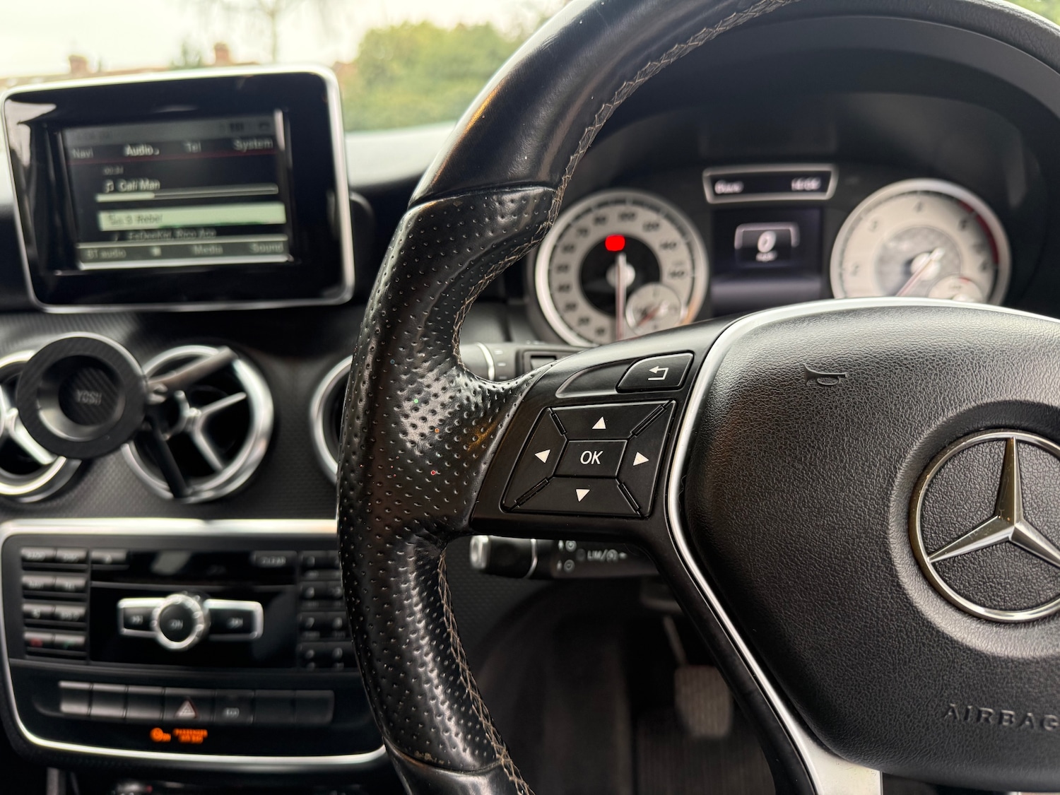 Used Mercedes-Benz A-Class 2014 for sale - 77324747: Photo 17