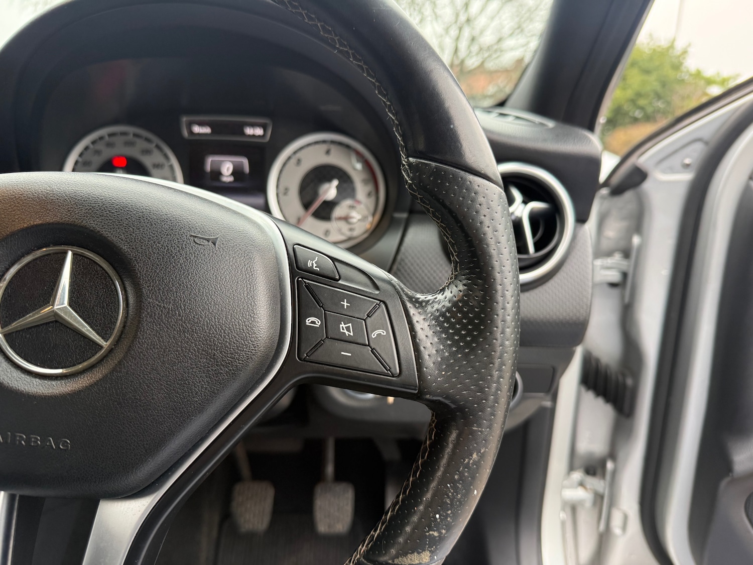 Used Mercedes-Benz A-Class 2014 for sale - 77324747: Photo 18