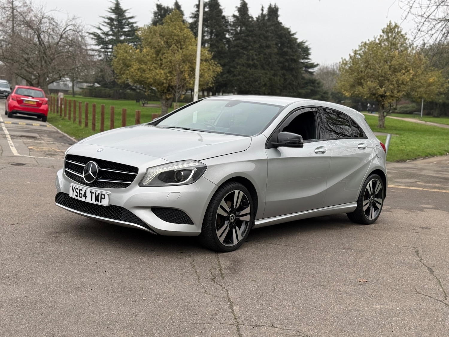 Used Mercedes-Benz A-Class 2014 for sale - 77324747: Photo 3