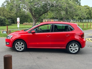Used Volkswagen Polo 2014 for sale - 79554435: Photo