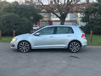 Used Volkswagen Golf 2014 for sale - 77113453: Photo
