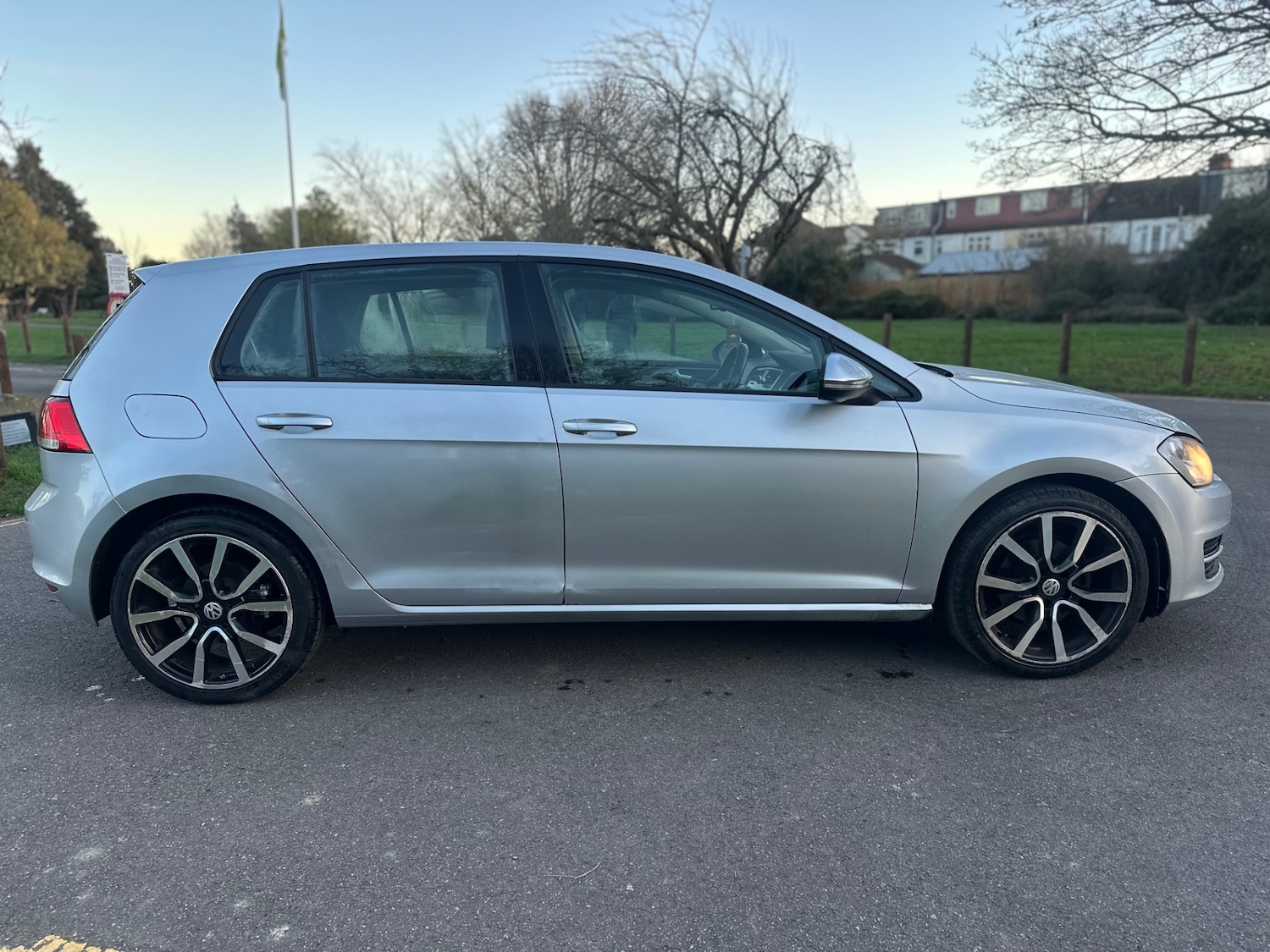 Used Volkswagen Golf 2014 for sale - 77113453: Photo 8
