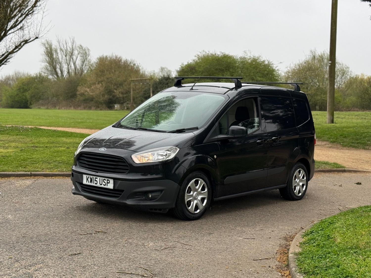 Used Ford Transit Courier 2015 for sale - 78087220: Photo 3
