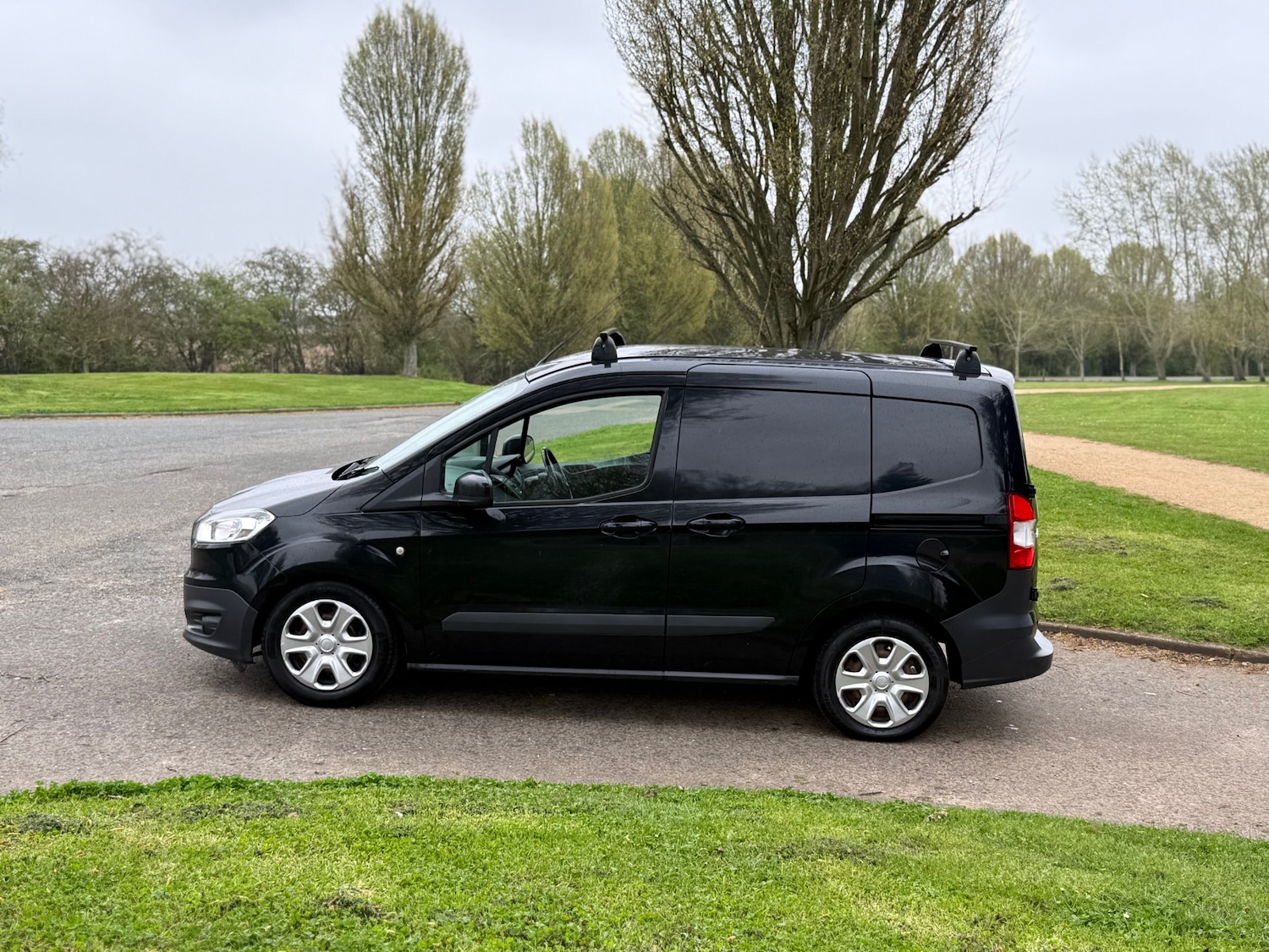 Used Ford Transit Courier 2015 for sale - 78087220: Photo 4