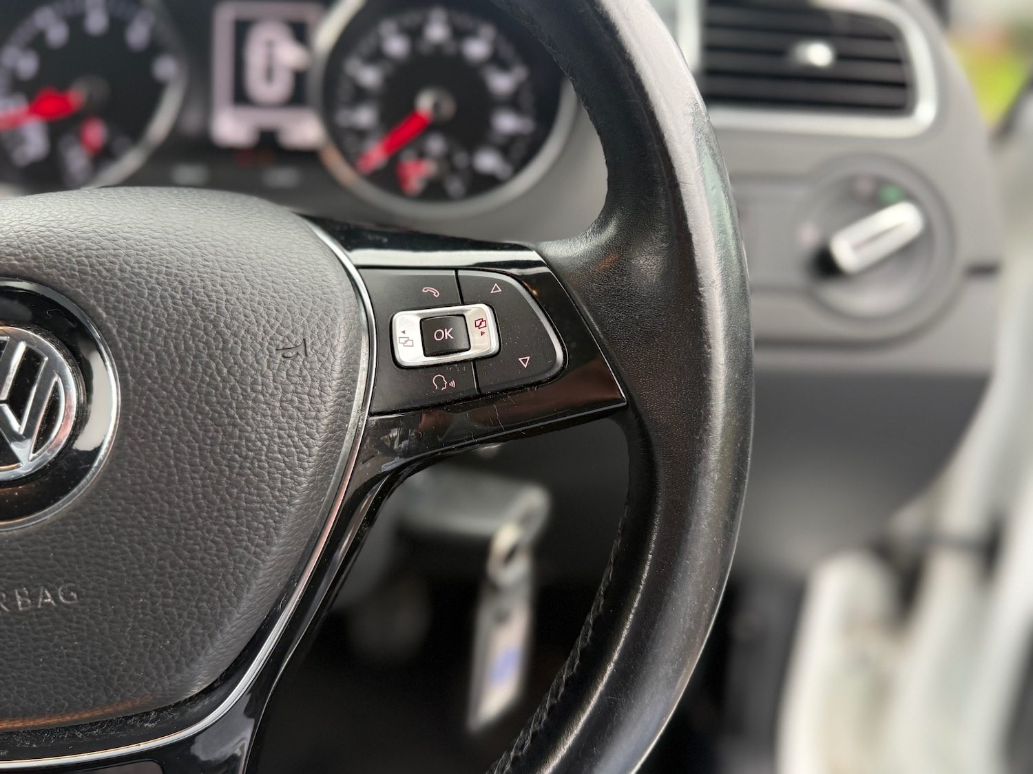 Used Volkswagen Polo 2015 for sale - 77127790: Photo 13