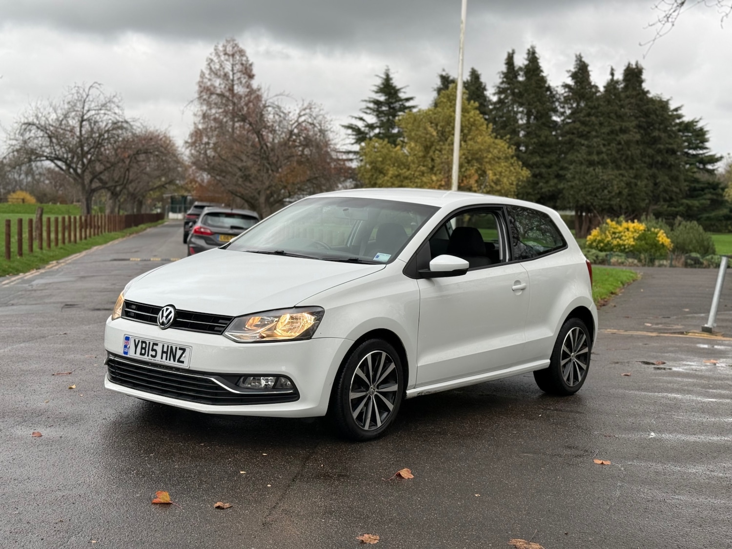 Used Volkswagen Polo 2015 for sale - 77127790: Photo 3