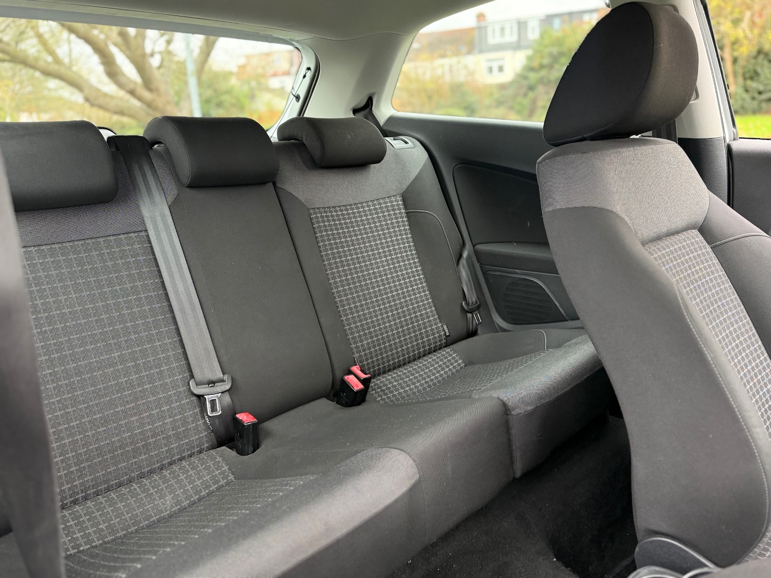 Used Volkswagen Polo 2015 for sale - 77127790: Photo 9