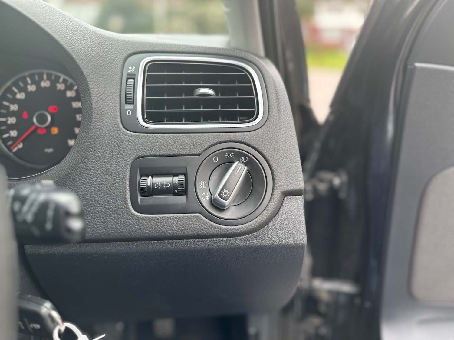 Used Volkswagen Polo 2012 for sale - 78042722: Photo 13