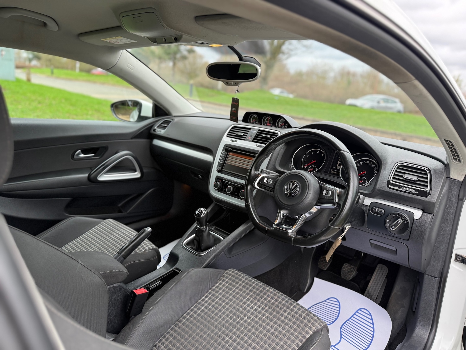 Used Volkswagen Scirocco 2015 for sale - 77678747: Photo 10