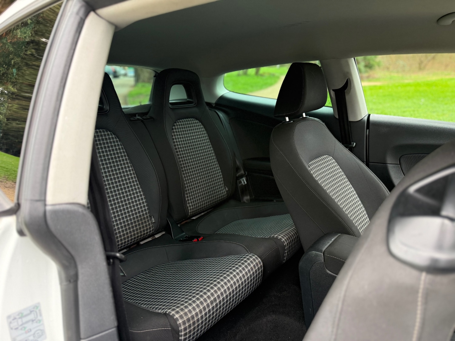 Used Volkswagen Scirocco 2015 for sale - 77678747: Photo 12