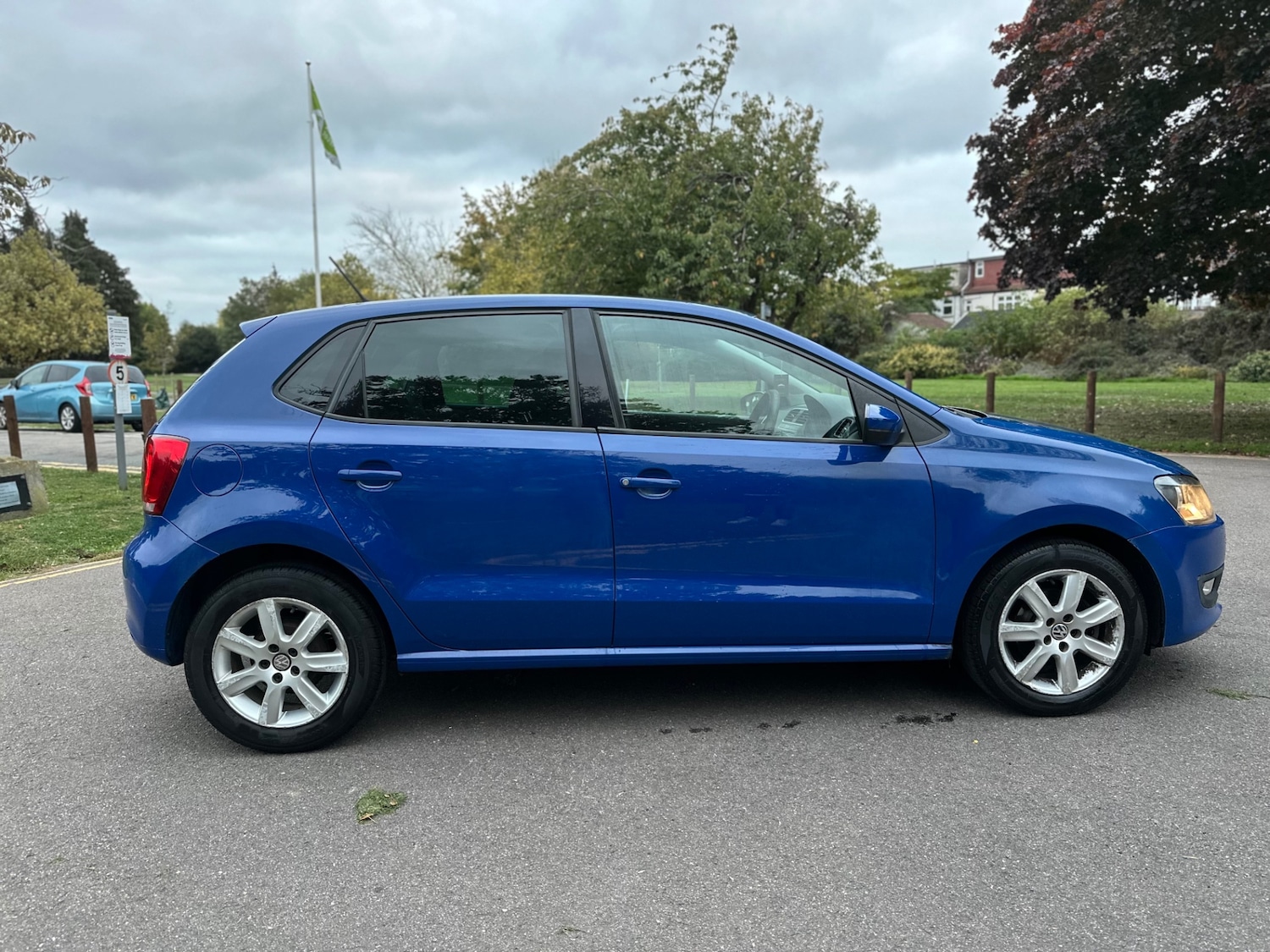 Used Volkswagen Polo 2012 for sale - 77242009: Photo 5
