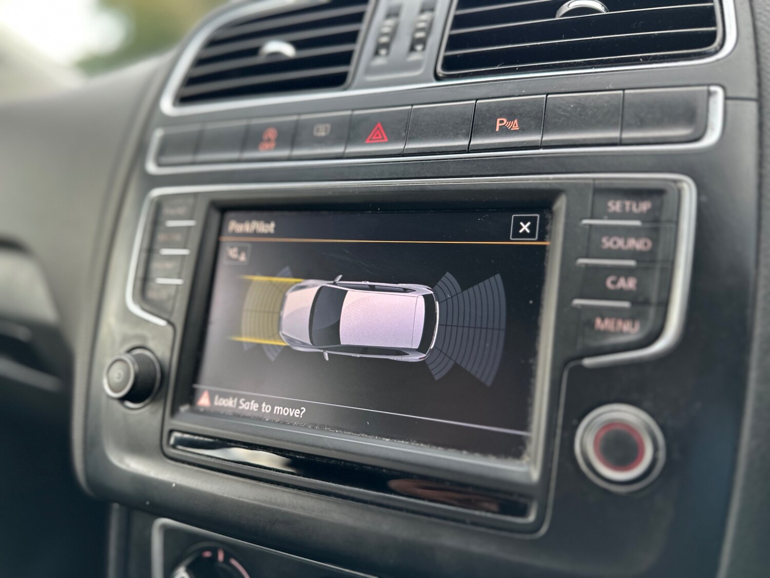 Used Volkswagen Polo 2015 for sale - 77354955: Photo 13