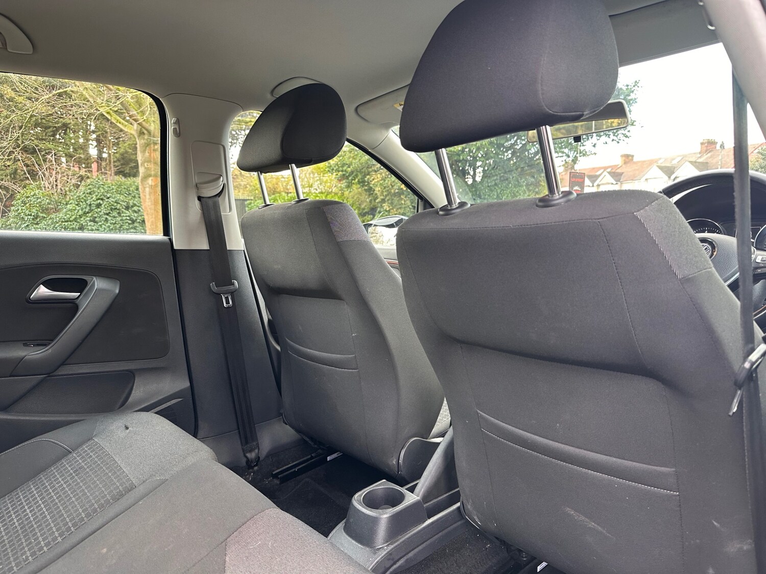 Used Volkswagen Polo 2015 for sale - 77354955: Photo 14