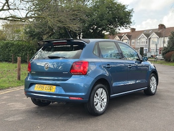 Used Volkswagen Polo 2015 for sale - 77354955: Photo