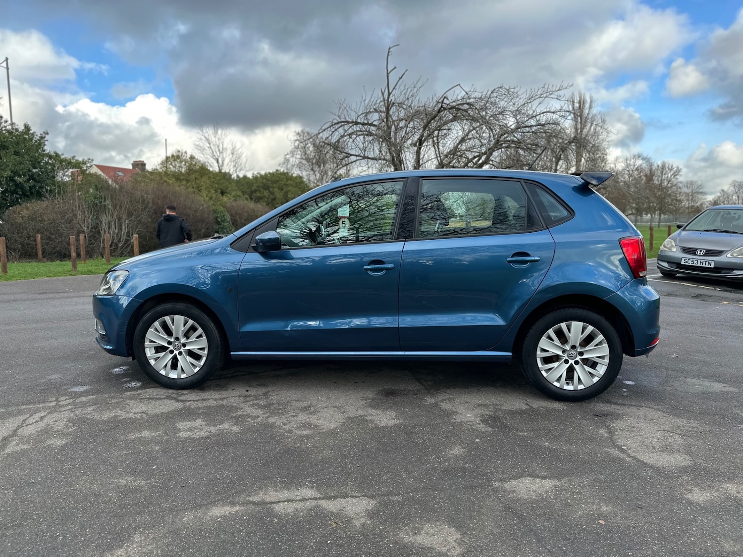 Used Volkswagen Polo 2015 for sale - 77354955: Photo 5