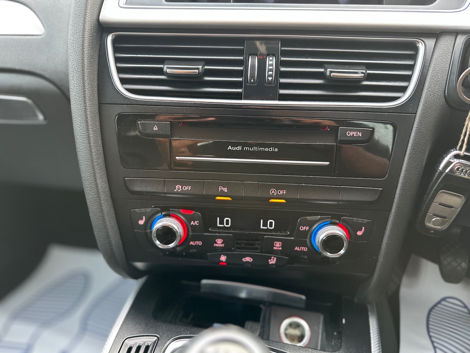 Used Audi A4 2015 for sale - 77969075: Photo 18