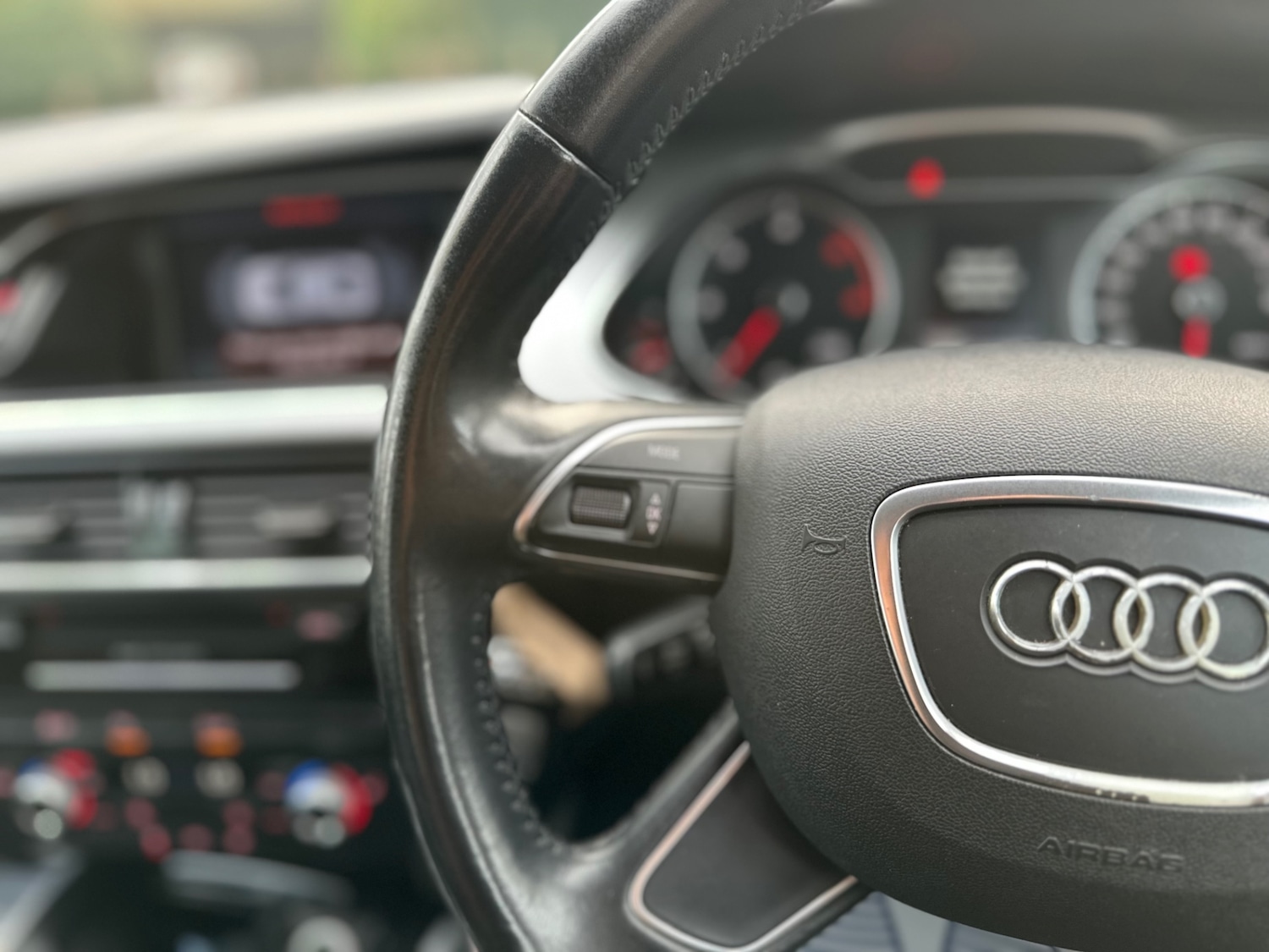 Used Audi A4 2015 for sale - 77969075: Photo 22