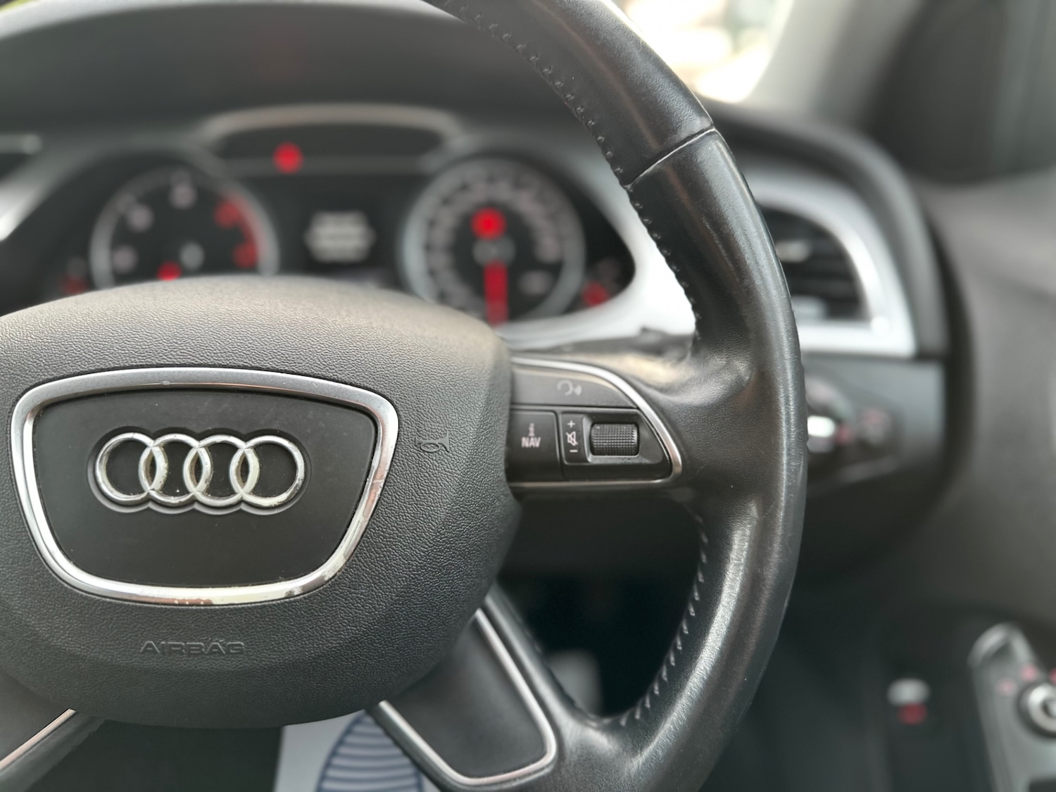 Used Audi A4 2015 for sale - 77969075: Photo 23