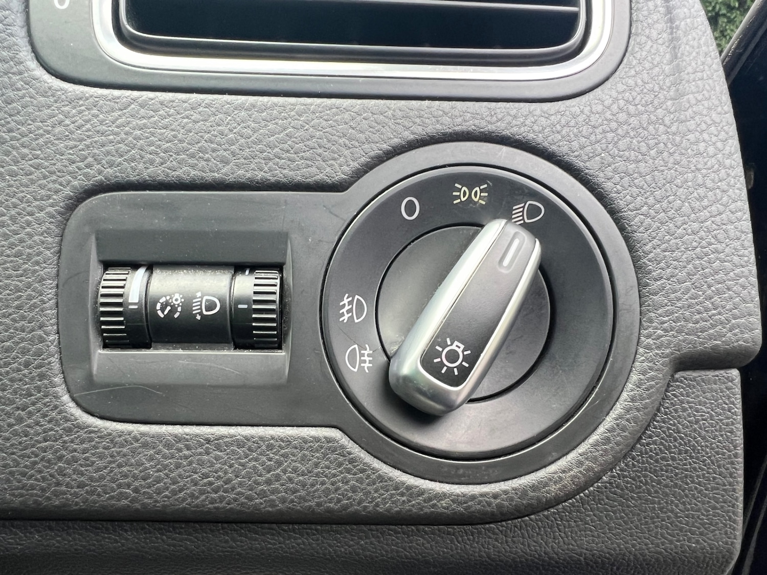 Used Volkswagen Polo 2010 for sale - 77375718: Photo 15