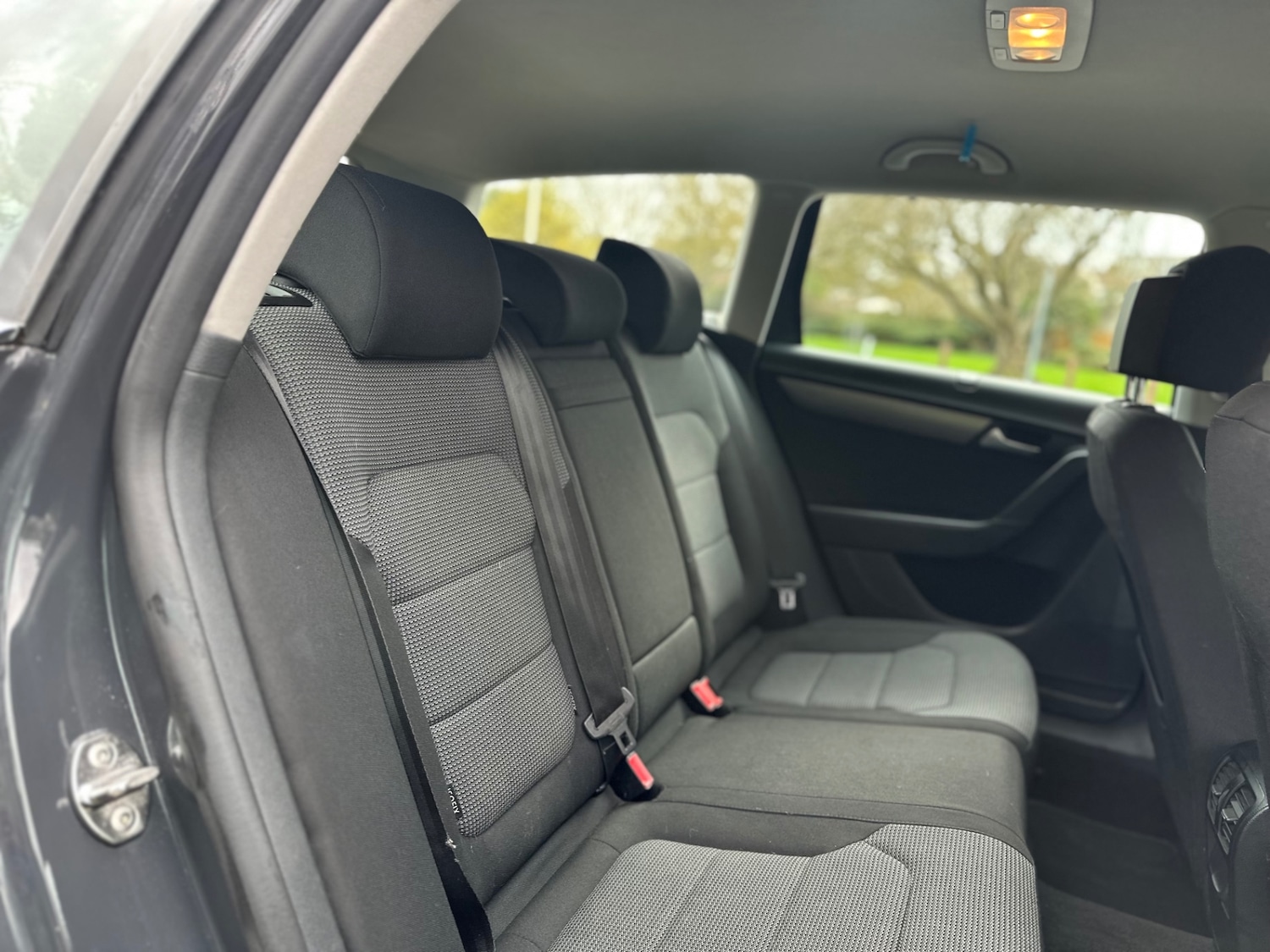 Used Volkswagen Passat 2012 for sale - 77791292: Photo 12