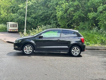 Used Volkswagen Polo 2015 for sale - 78566976: Photo
