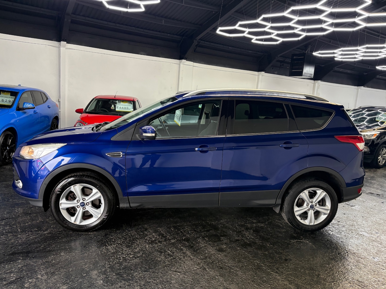 Used Ford Kuga 2015 for sale - 77607147: Photo 2