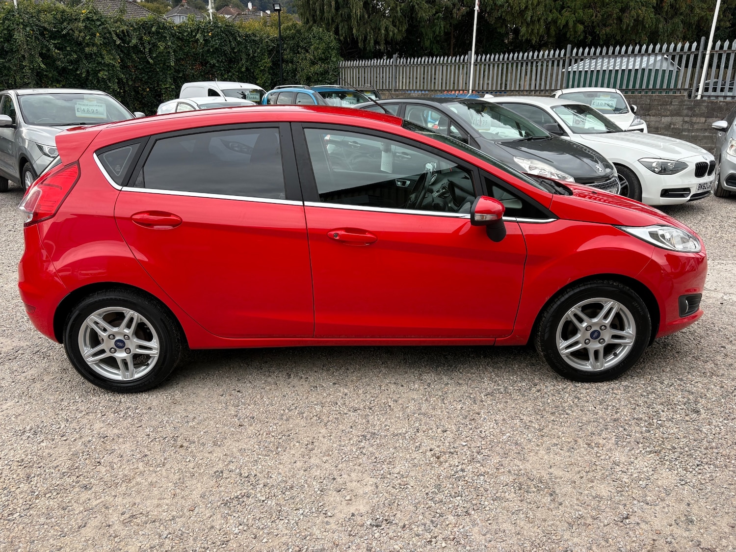 Used Ford Fiesta 2013 for sale - 76143938: Photo 2