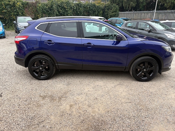 Used Nissan Qashqai 2015 for sale - 76232650: Photo 2