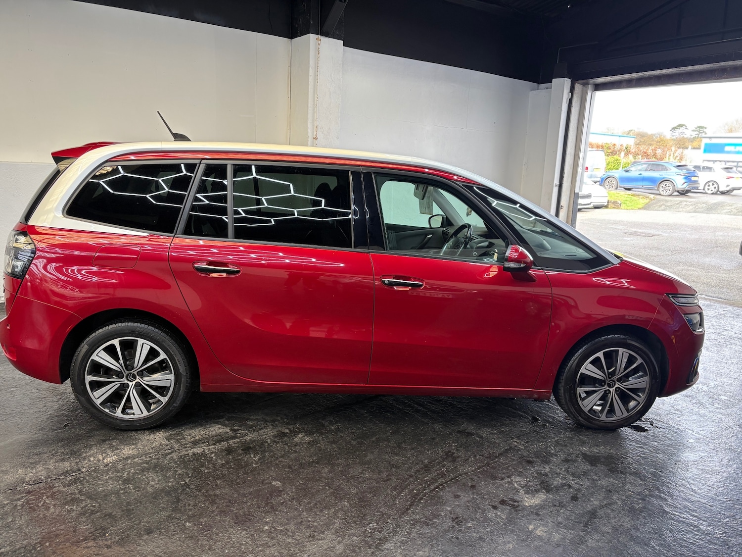 Used Citroen Grand C4 Picasso 2017 for sale - 77532362: Photo 7