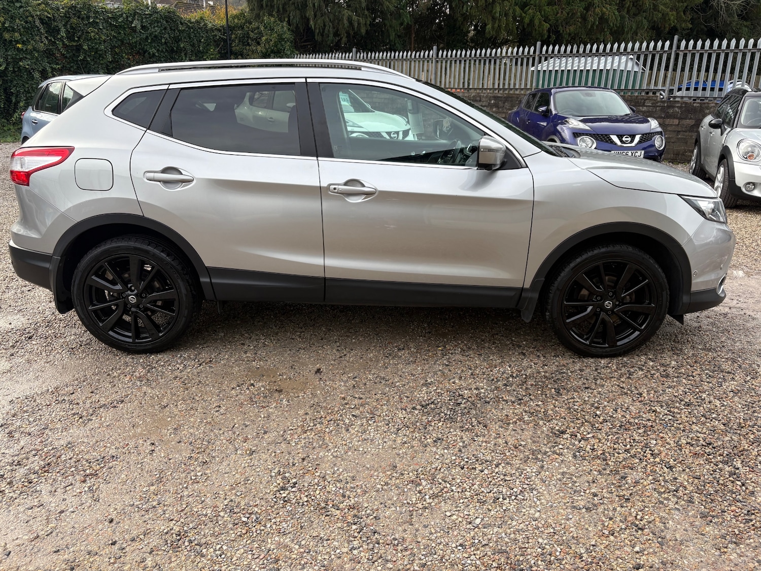 Used Nissan Qashqai 2016 for sale - 76477370: Photo 2