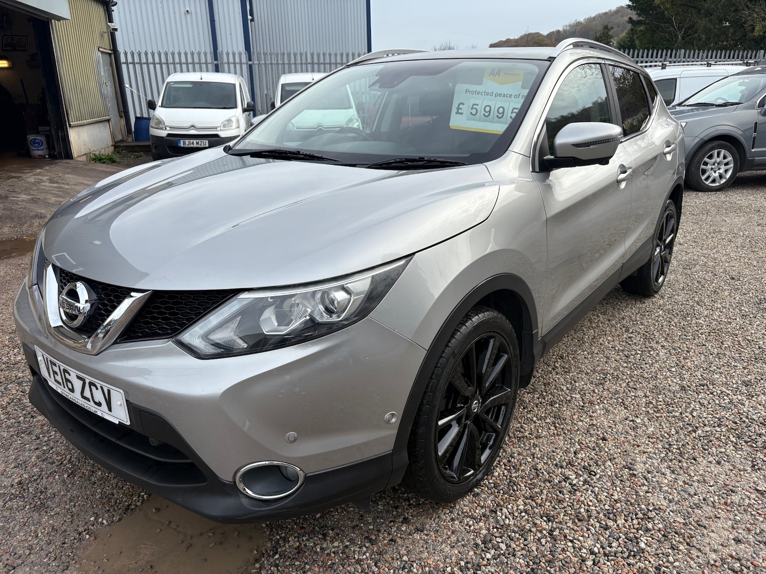 Used Nissan Qashqai 2016 for sale - 76477370: Photo 6