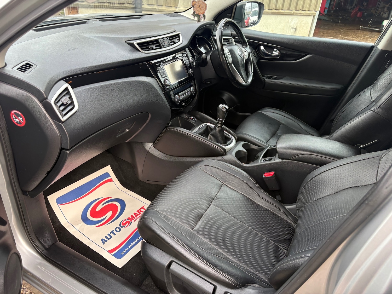 Used Nissan Qashqai 2016 for sale - 76477370: Photo 9