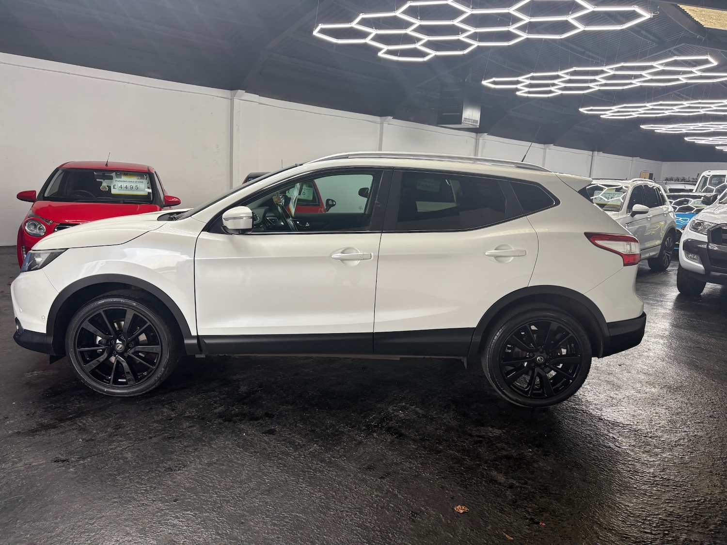 Used Nissan Qashqai 2014 for sale - 77461990: Photo 3